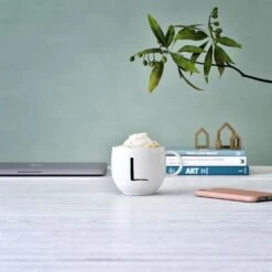 Becher L Letters In Weiß -Villeroy & Boch like by villeroy and boch becher l letters in weiss 3